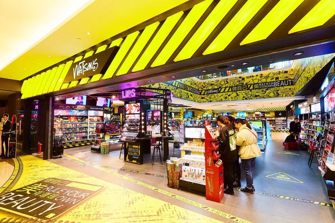 屈臣氏这波黄黄的操作酷毙了!