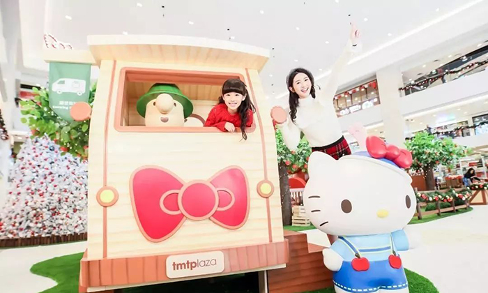 Hello Kitty携手Müllerchen萌爆登场，刷新圣诞美陈新体验 美陈网站 美陈前沿 