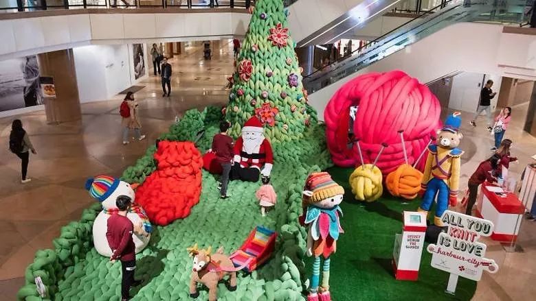 织爱送暖的圣诞美陈快闪店,巴西艺术家送上暖暖的手作艺术装置