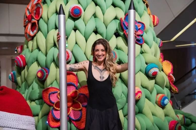 织爱送暖的圣诞美陈快闪店,巴西艺术家送上暖暖的手作艺术装置