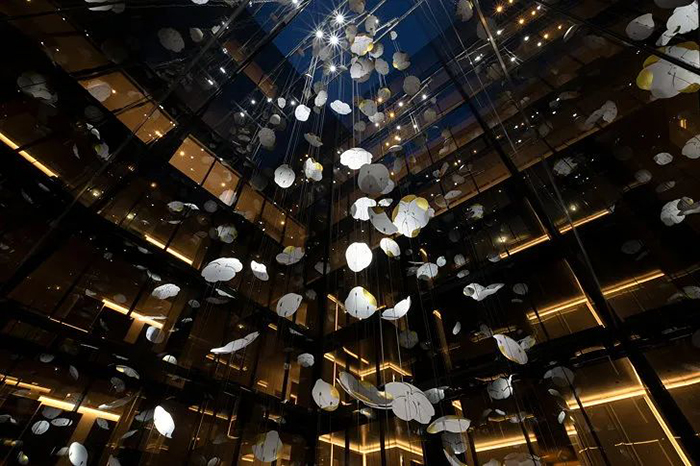 美陈展览活动怎么让人拍手叫绝，看看这个艺术家就深有体会