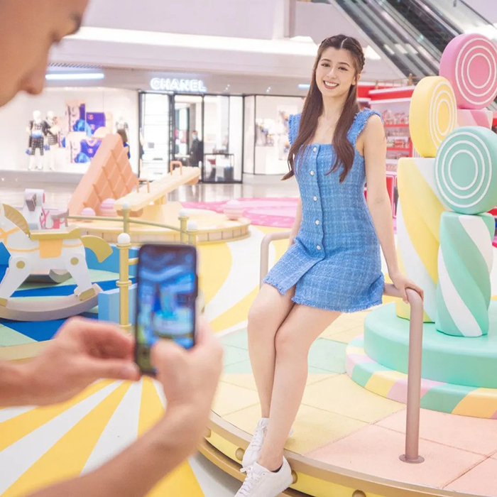 4000尺的糖果展览活动准备了潮流打卡点，还能DIY棒棒糖呢 美陈网站 美陈前沿 
