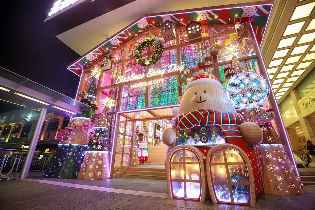 海港城圣诞艺术展览活动策划精心推出慈善圣诞熊，满满正能量