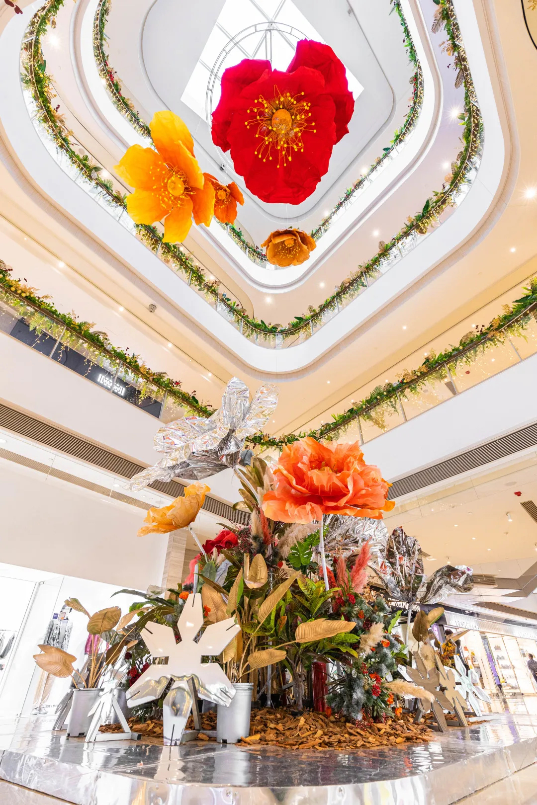 魔都这批圣诞节亮灯活动策划太美了，看点十足 美陈网站 美陈前沿 