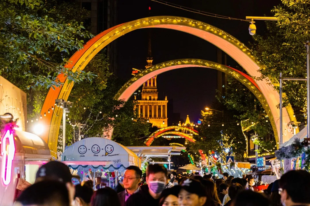 魔都这批圣诞节亮灯活动策划太美了，看点十足 美陈网站 美陈前沿 